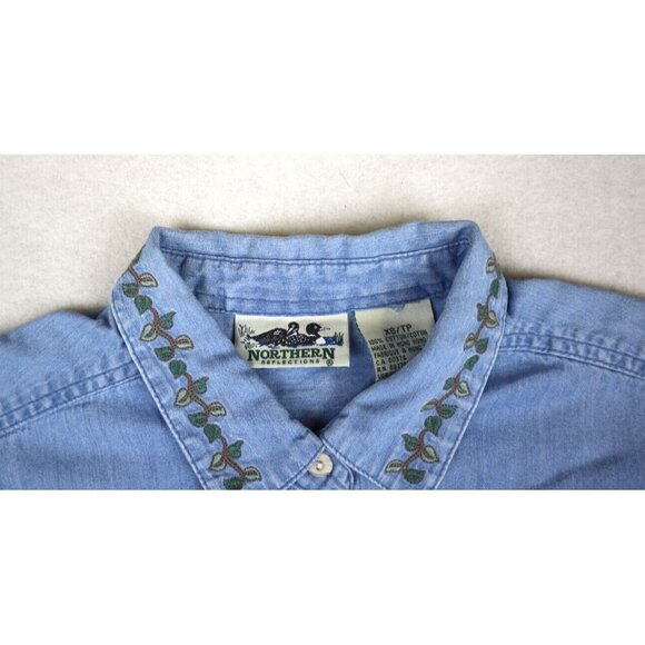 NORTHERN REFLECTIONS - DENIM BIRDHOUS EMBROIDERED LONG SLEEVE BUTTON-UP TOP - XS - Picture 4 of 6